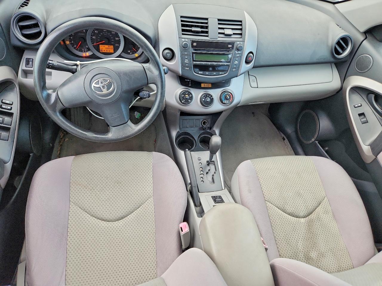 Toyota RAV4 Base