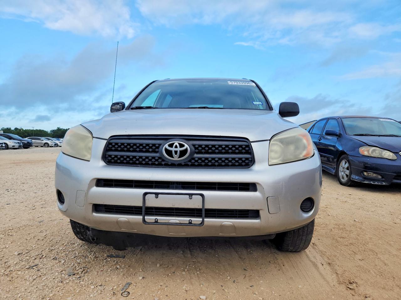 Toyota RAV4 Base