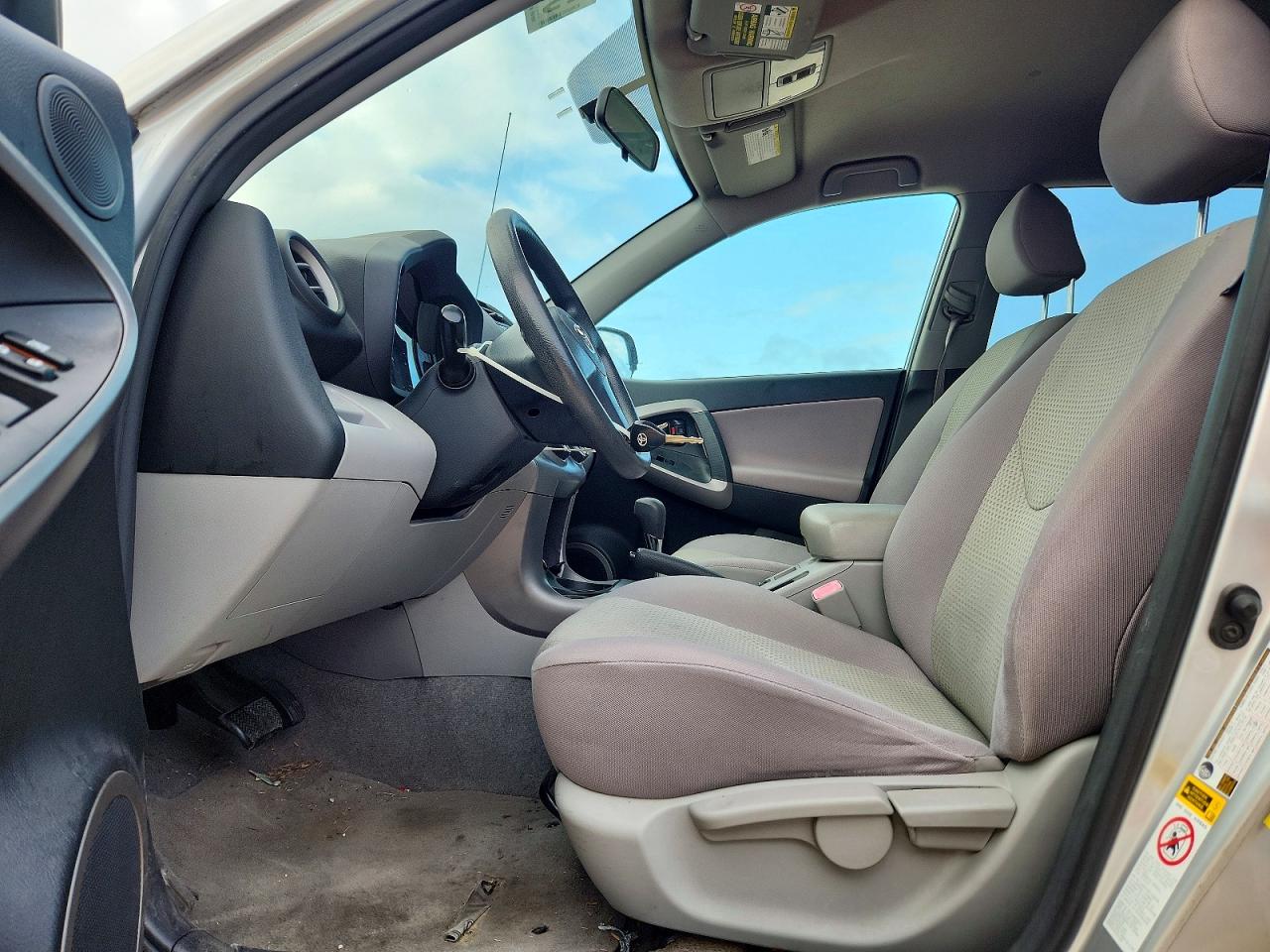 Toyota RAV4 Base
