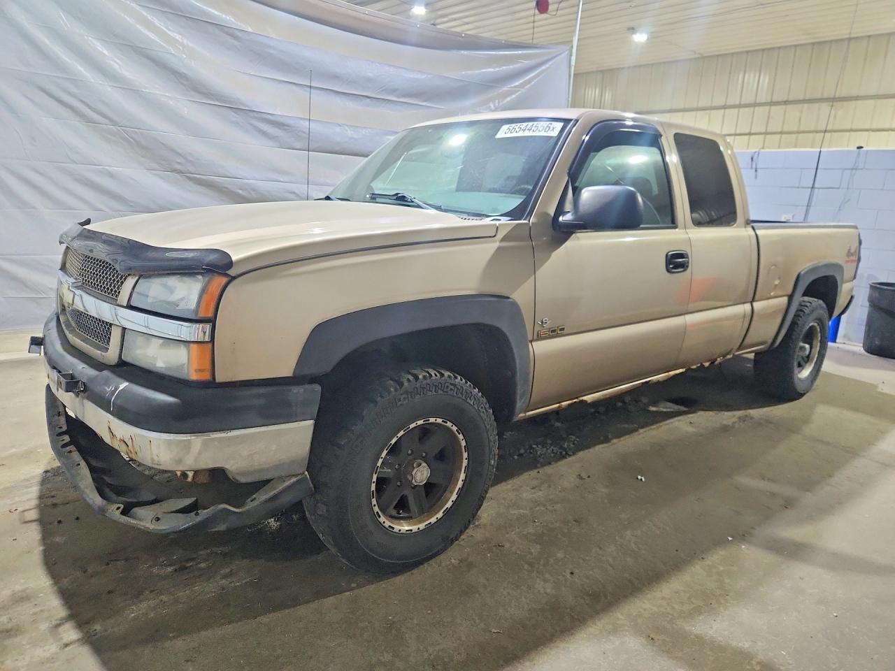 Salvage Chevrolet Silverado Image