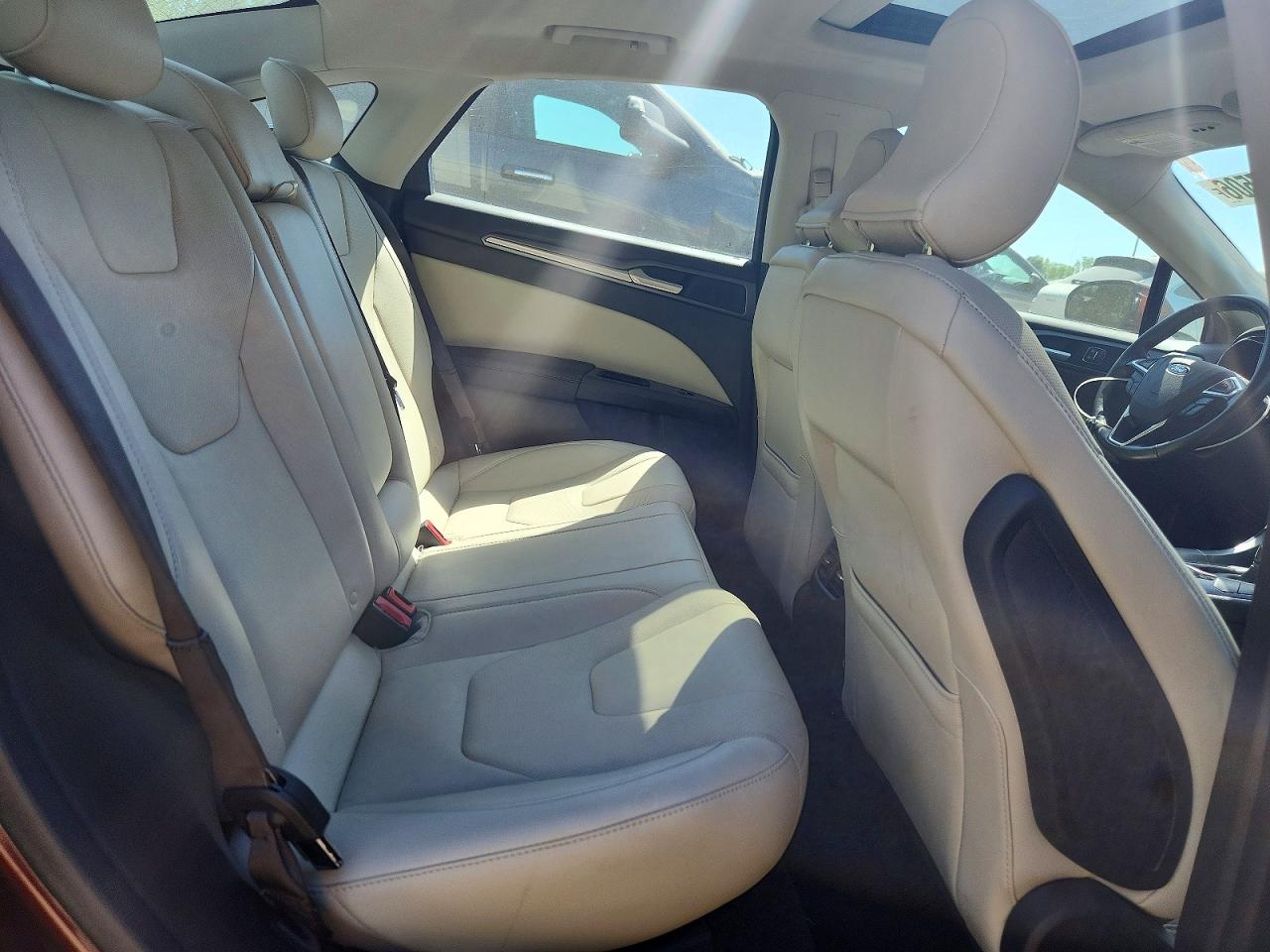Ford Fusion Titanium Hev