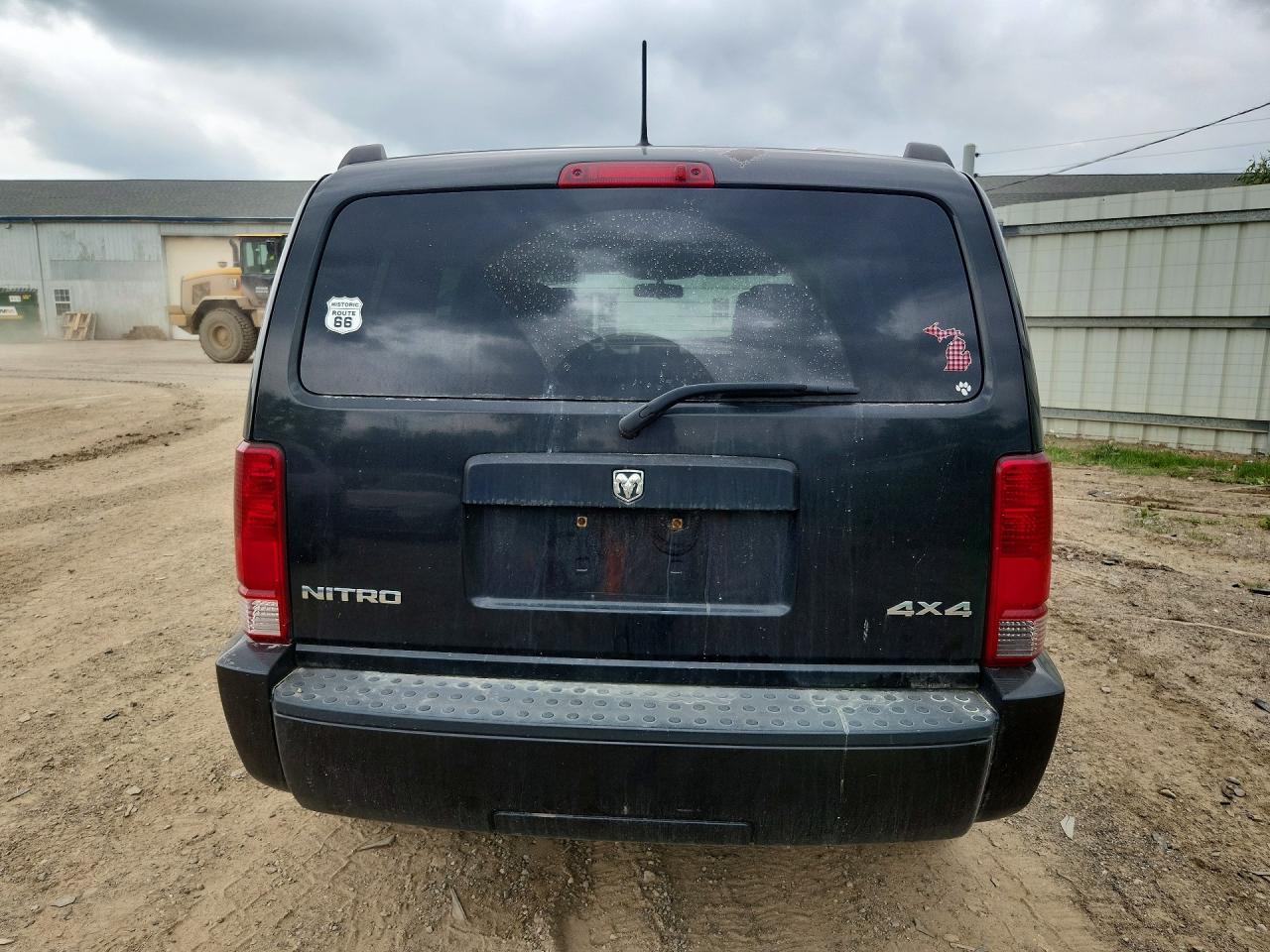 Dodge Nitro Sxt