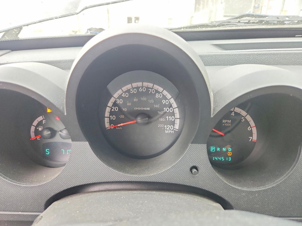 Dodge Nitro Sxt