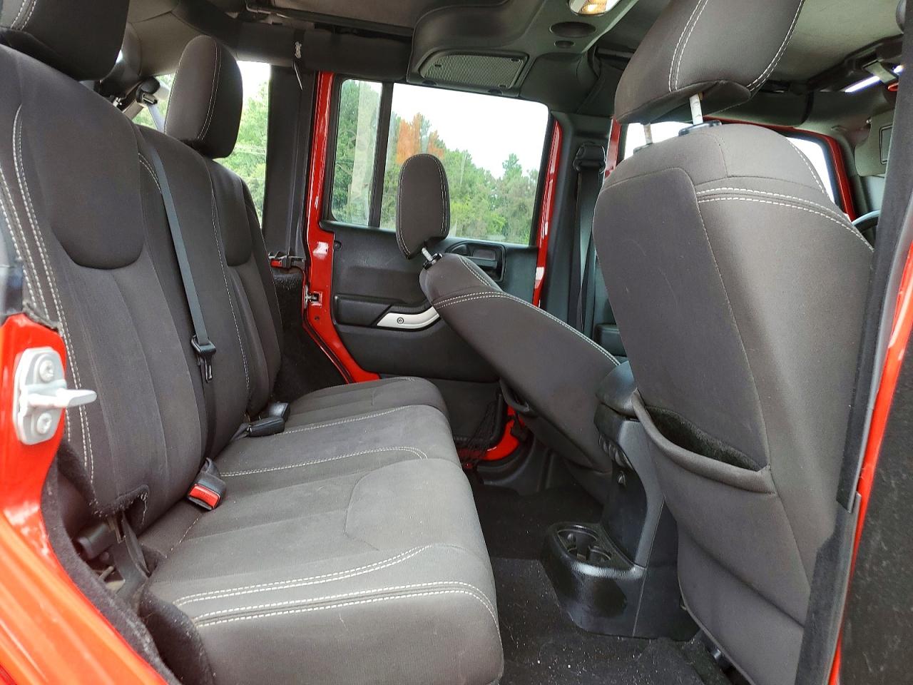 Jeep Wrangler Sahara