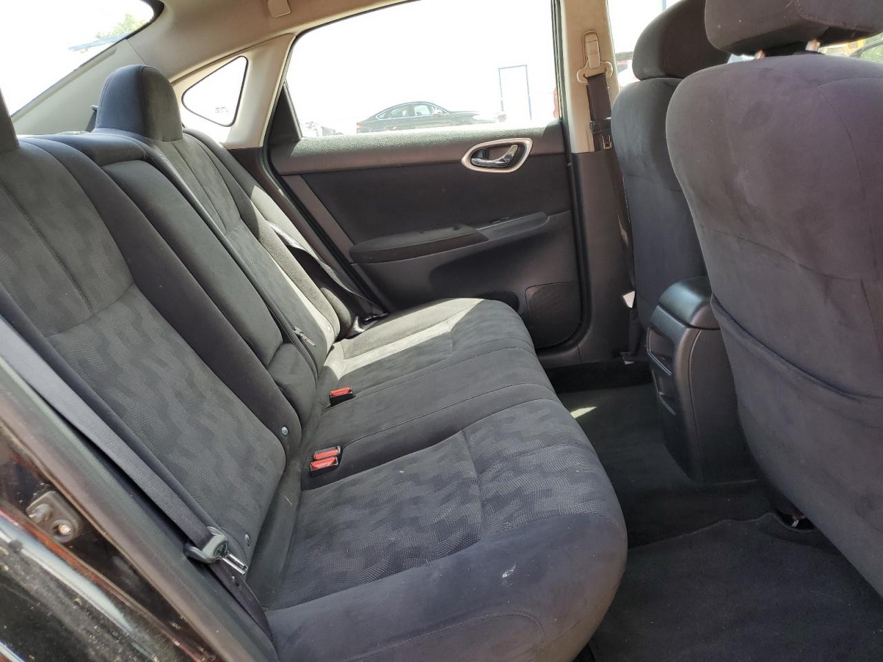 Nissan Sentra S