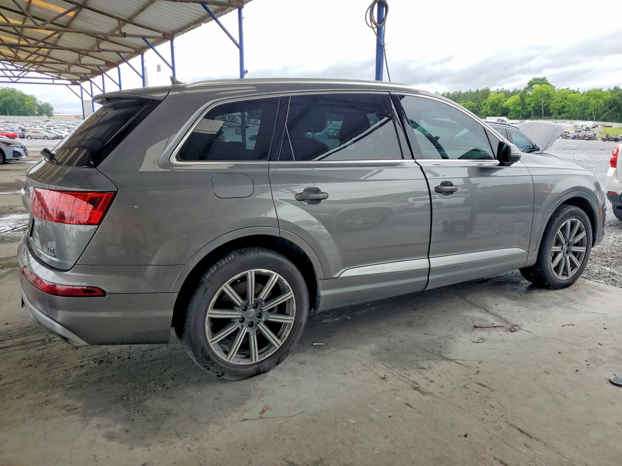 Audi Q7 Premium Plus