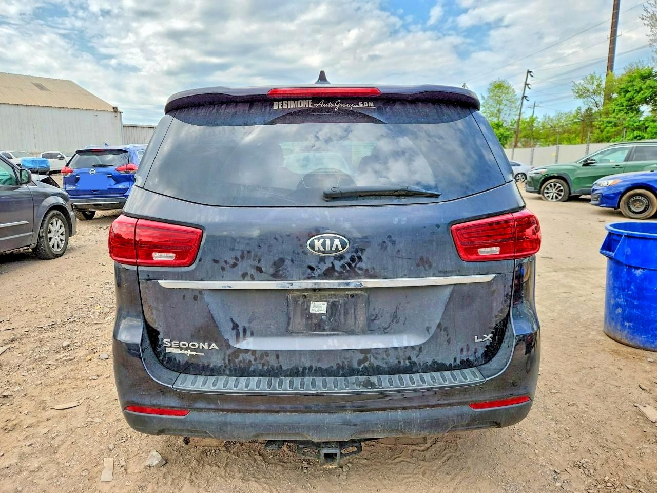 Kia Sedona Lx