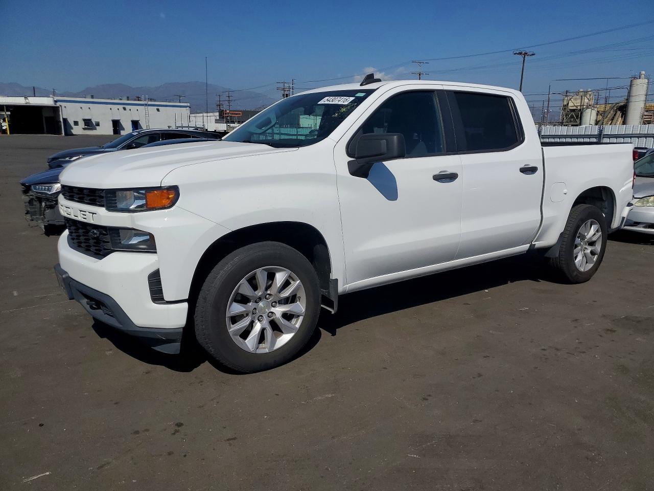 Salvage Chevrolet Silverado Image