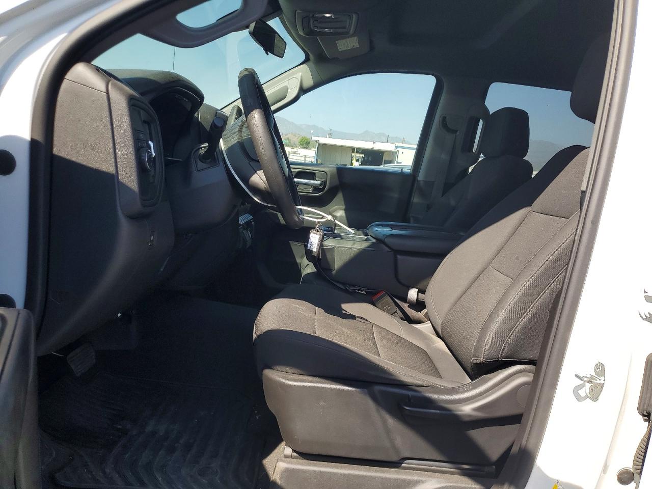 Chevrolet Silverado C1500 Custom