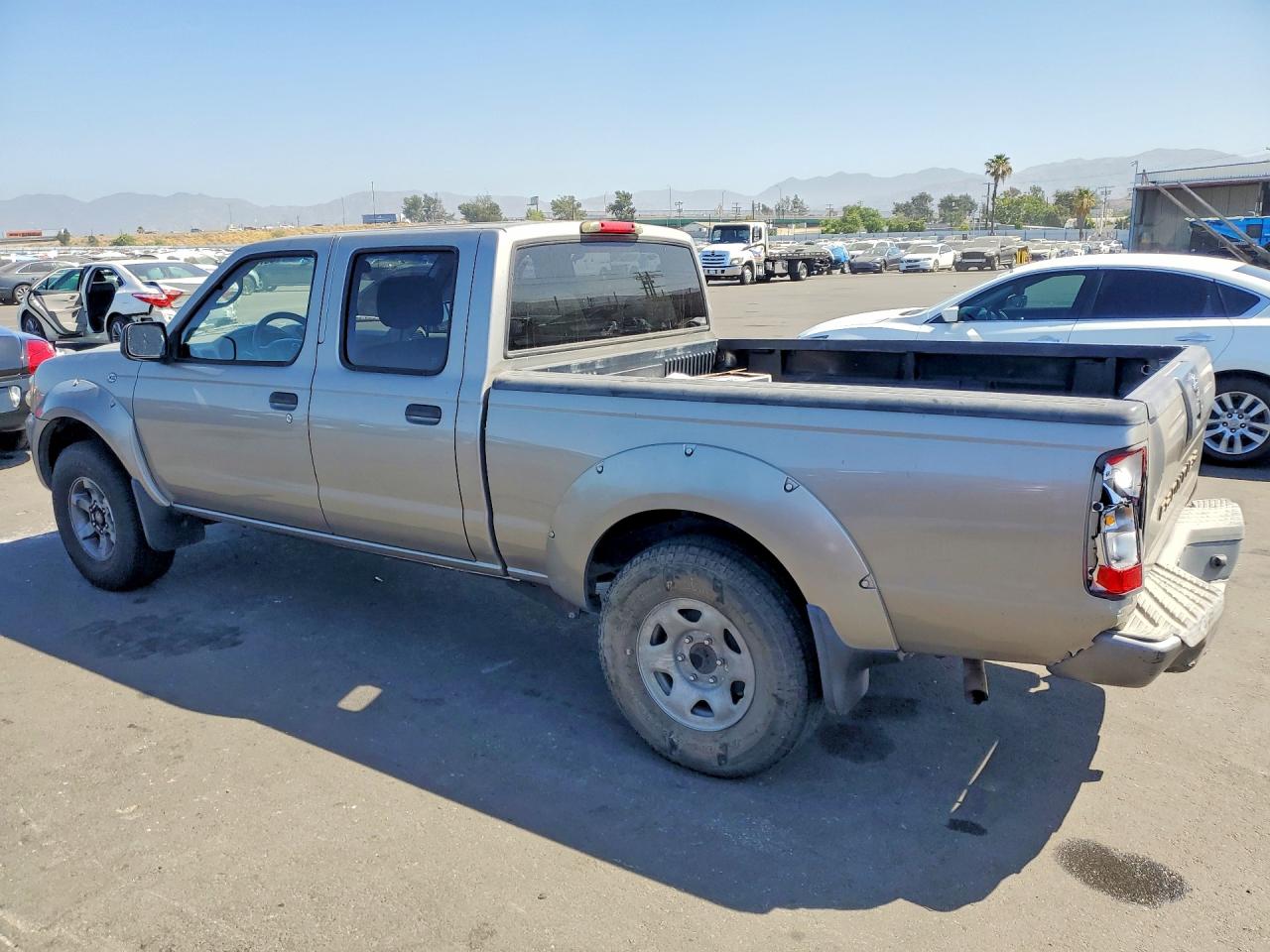 Nissan Frontier Crew Cab Xe V6