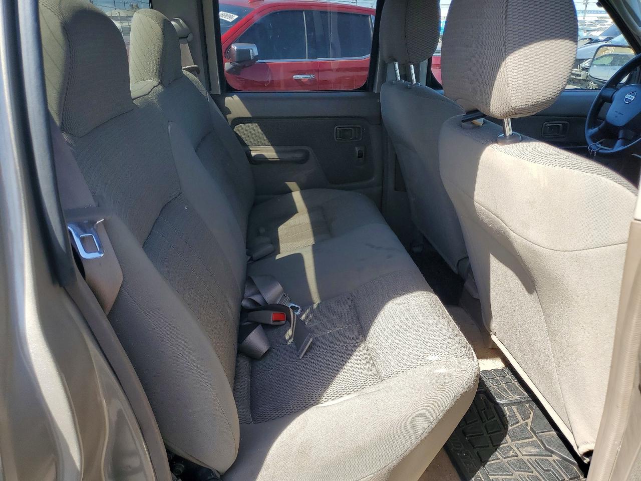 Nissan Frontier Crew Cab Xe V6