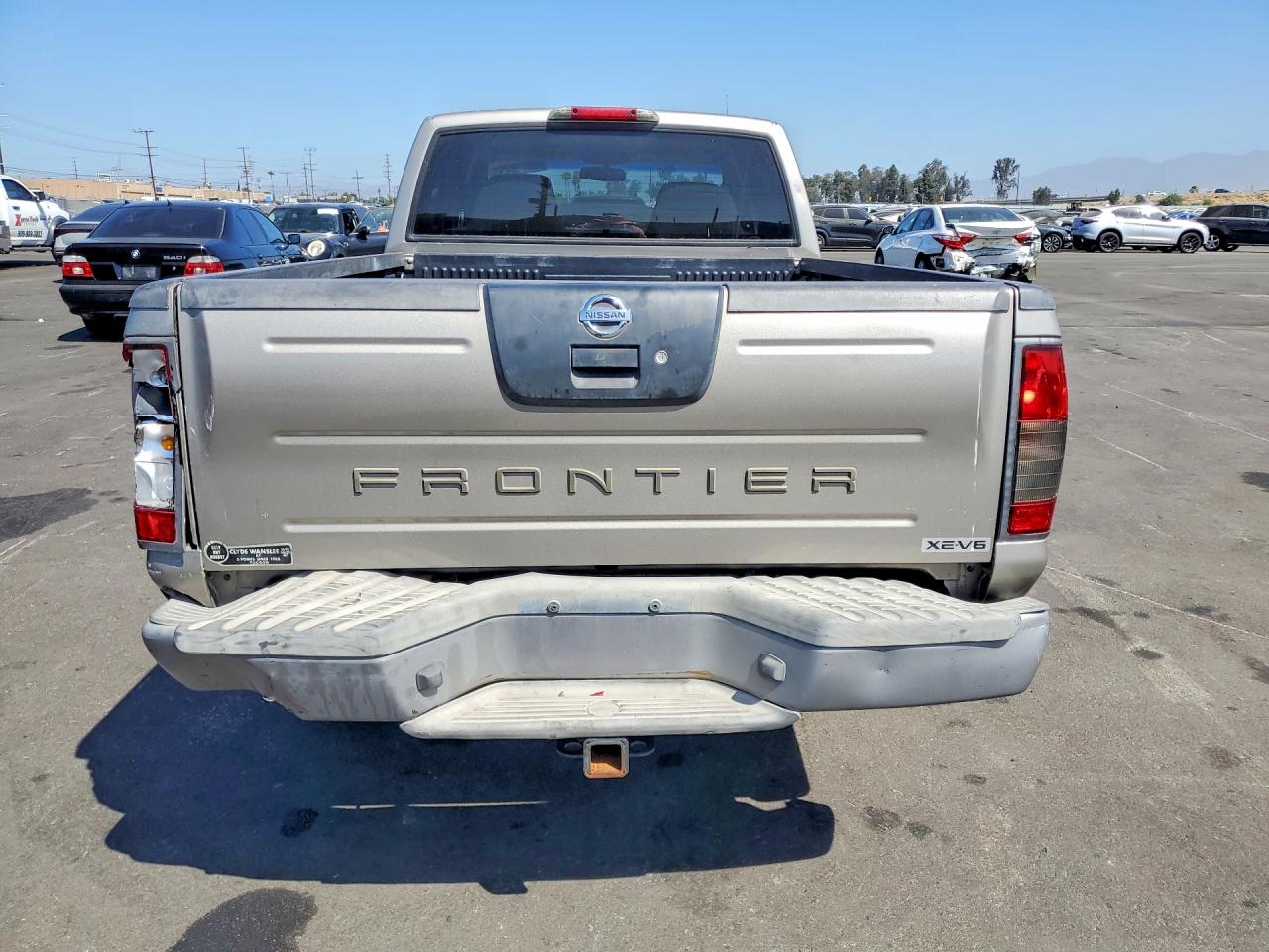 Nissan Frontier Crew Cab Xe V6
