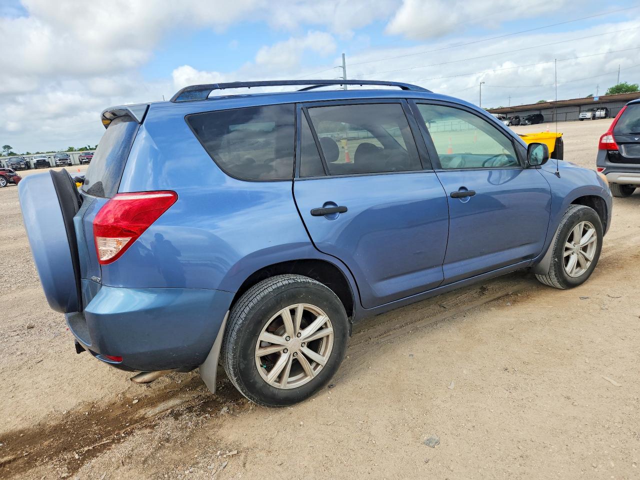 Toyota RAV4 Base