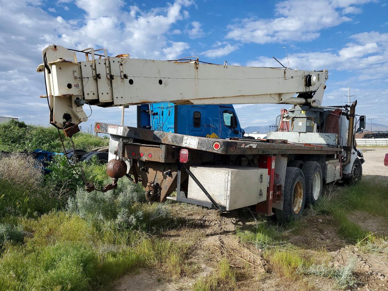 Sterling Truck Lt 7500