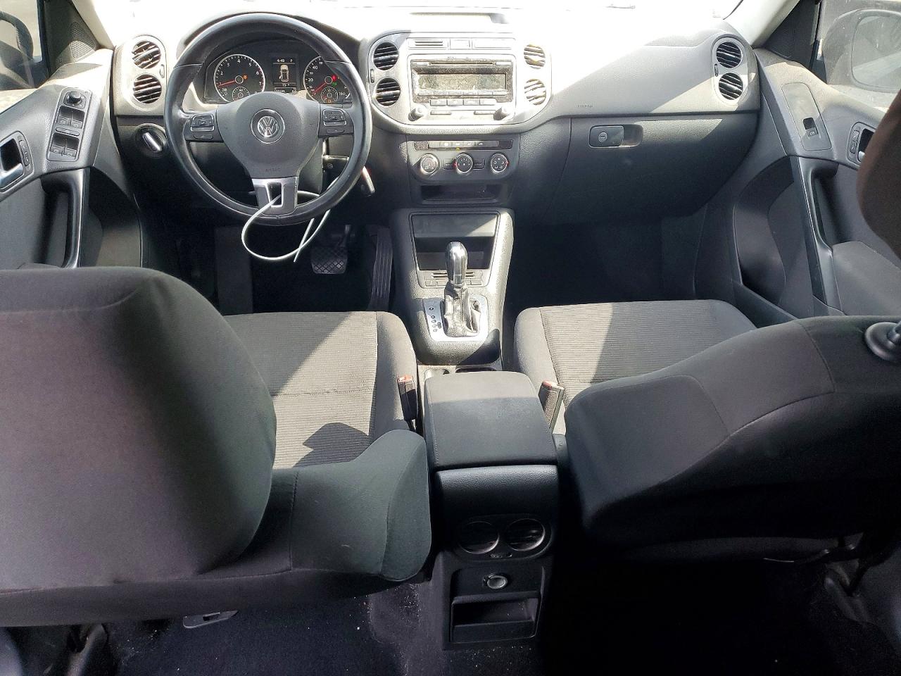Volkswagen Tiguan S