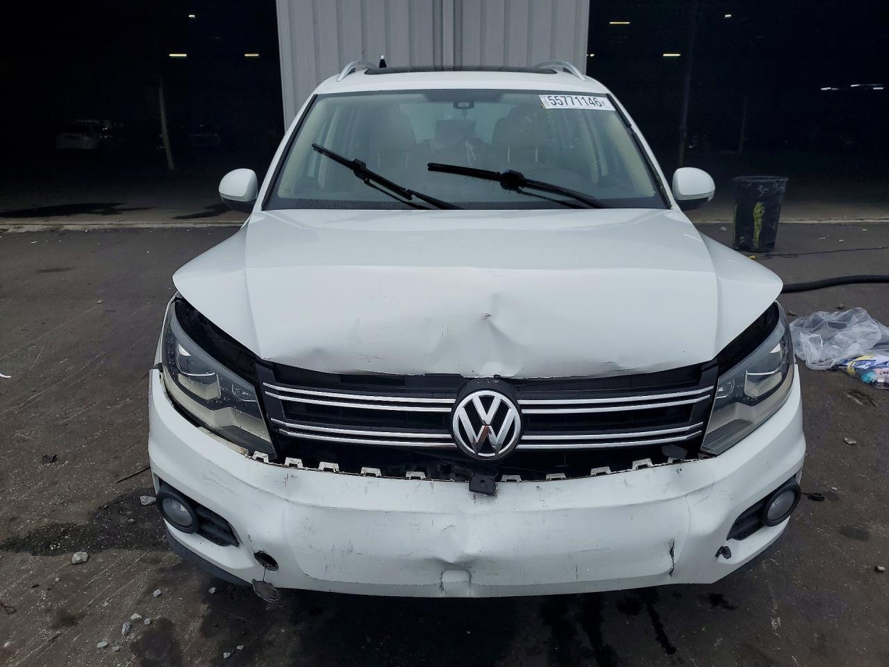 Volkswagen Tiguan S
