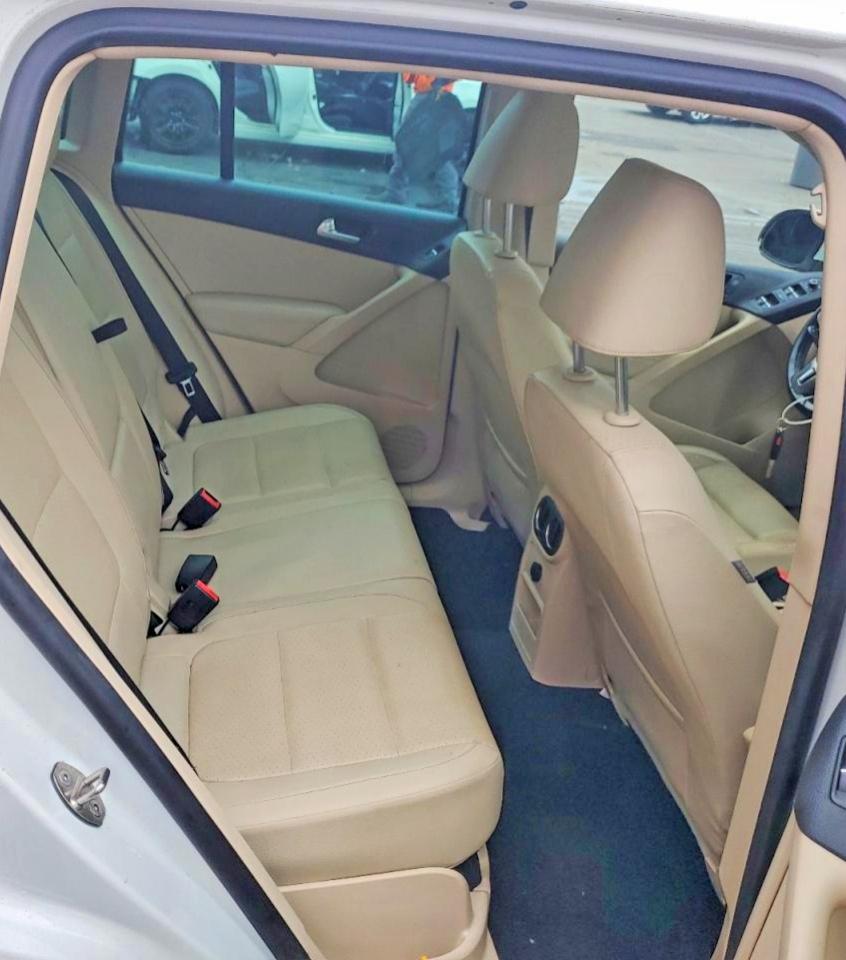Volkswagen Tiguan S