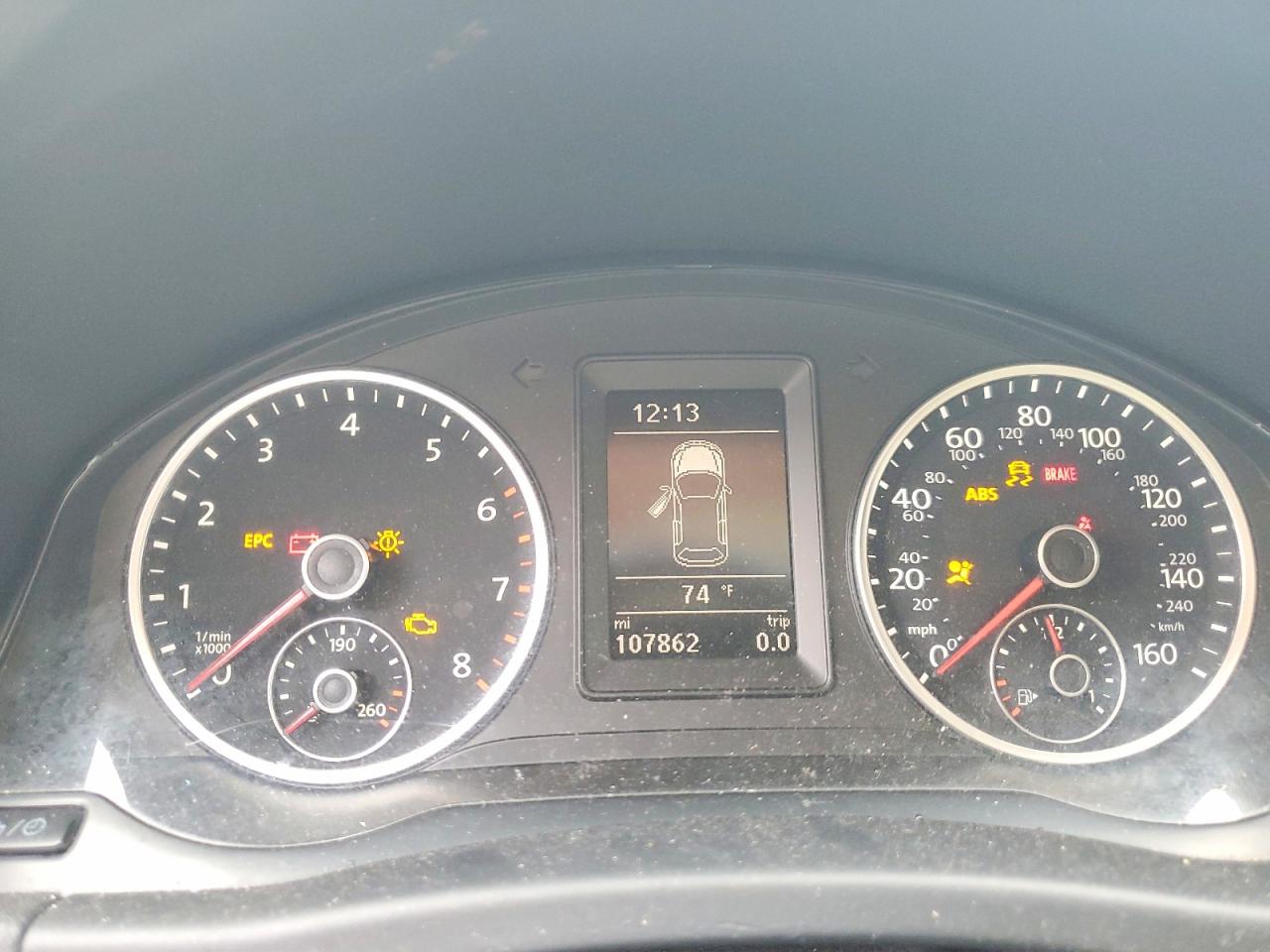 Volkswagen Tiguan S