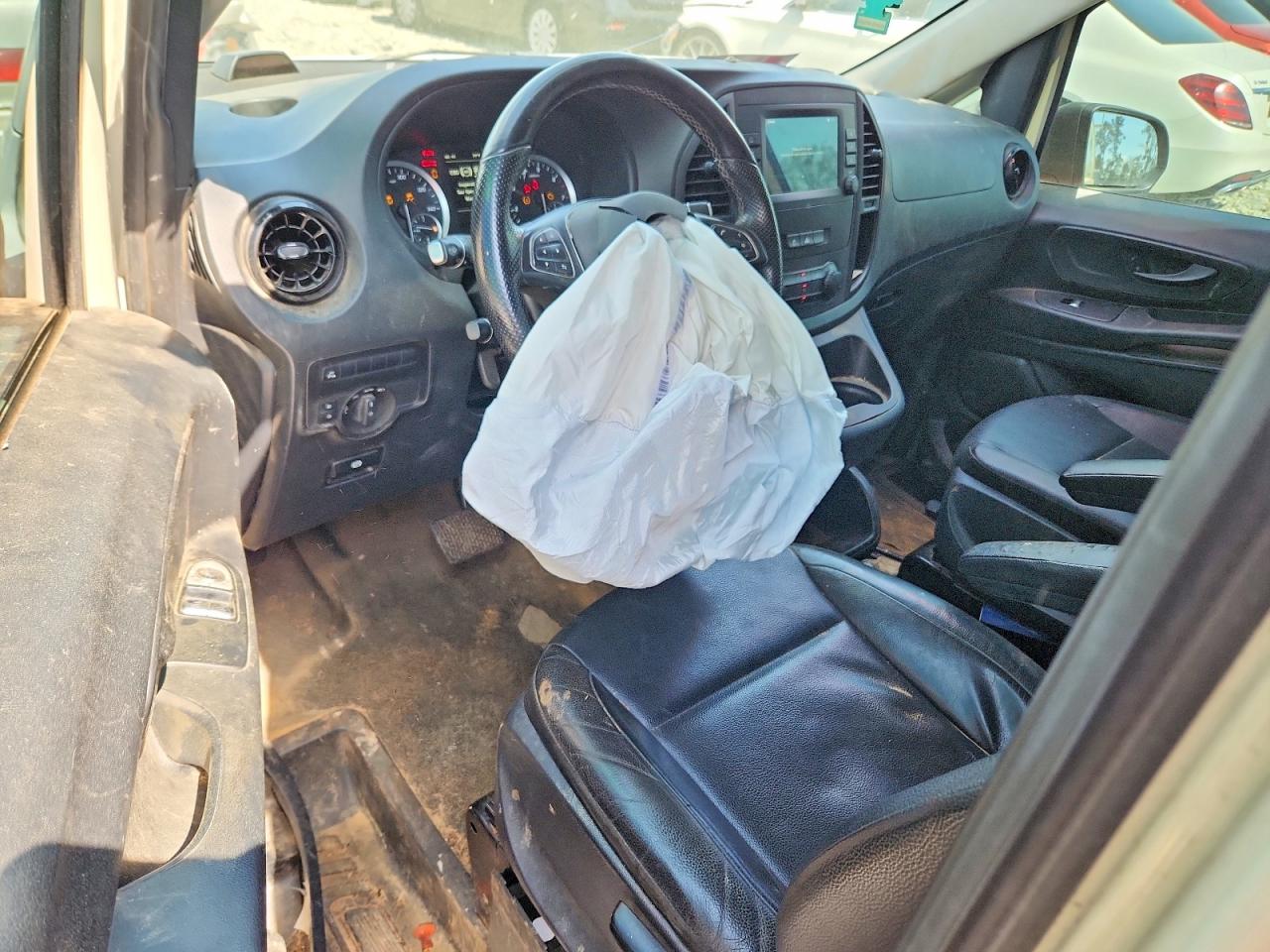 Mercedes-Benz Metris