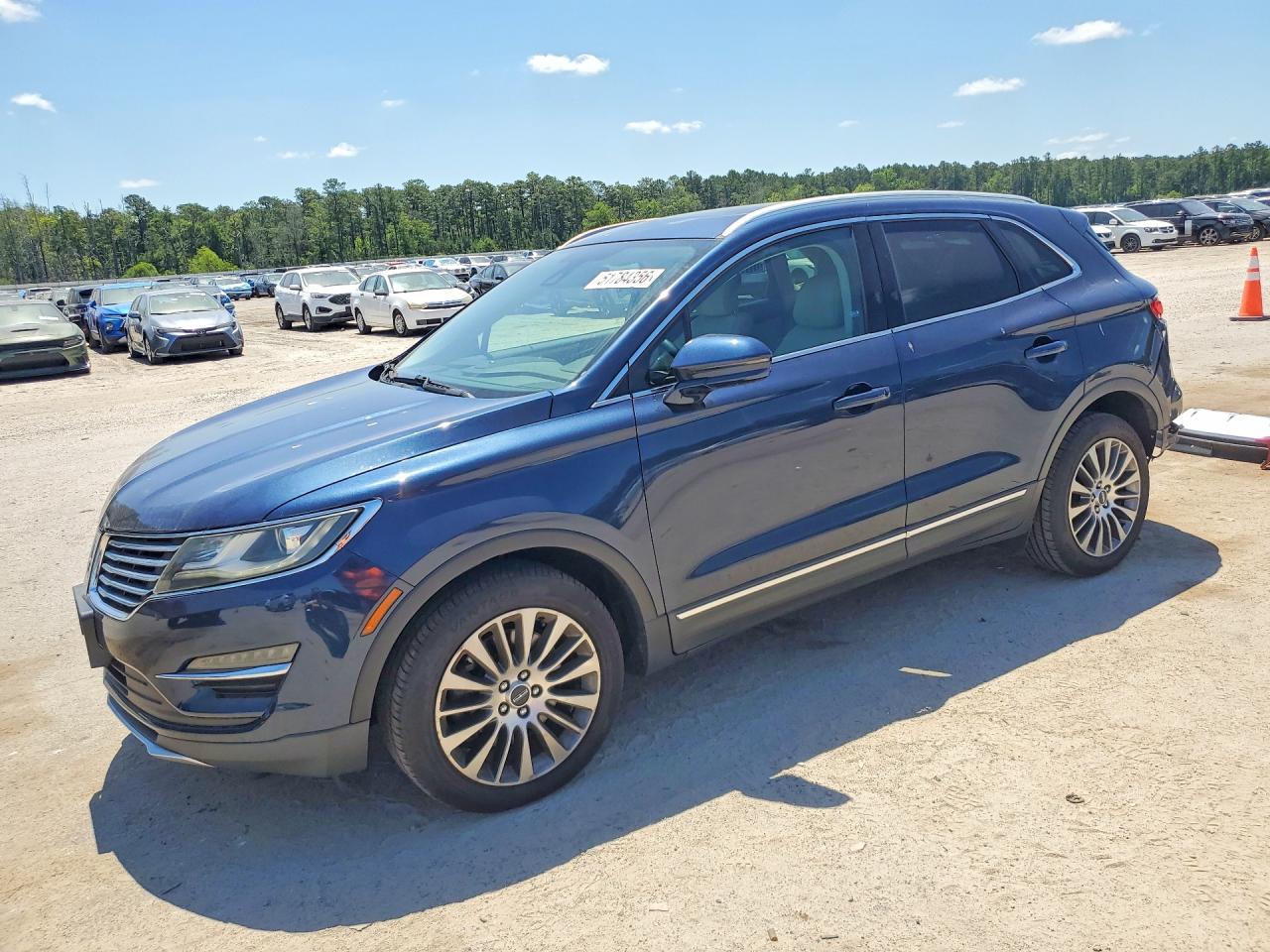 Salvage Lincoln MKC Image