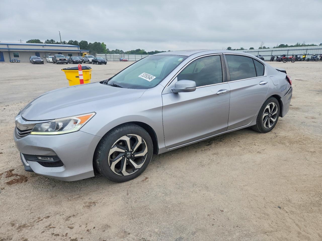 Salvage Honda Accord Image