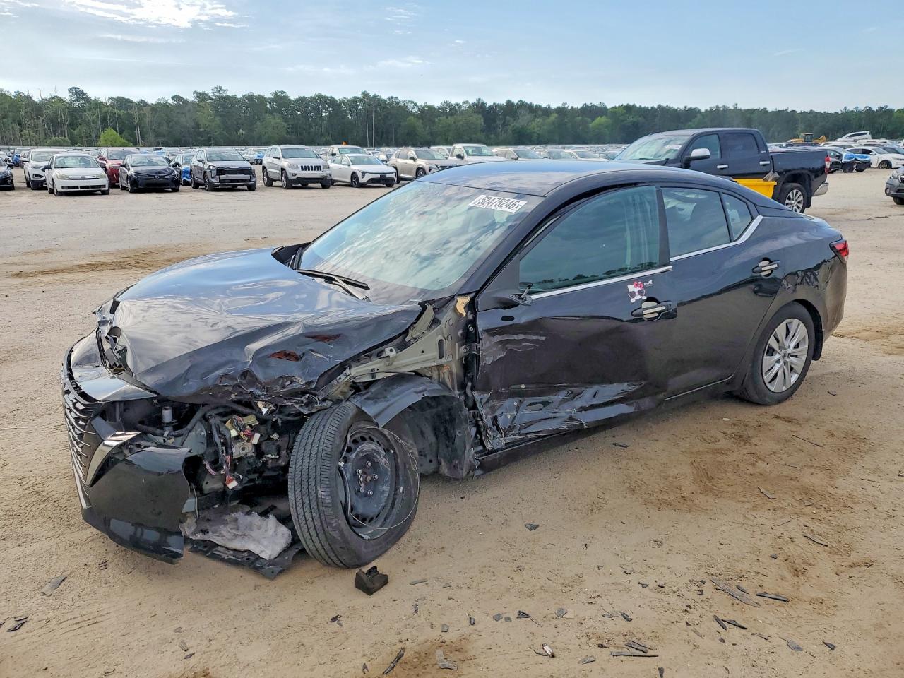 Salvage Nissan Sentra Image