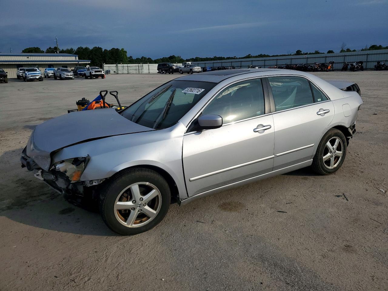 Salvage Honda Accord Image
