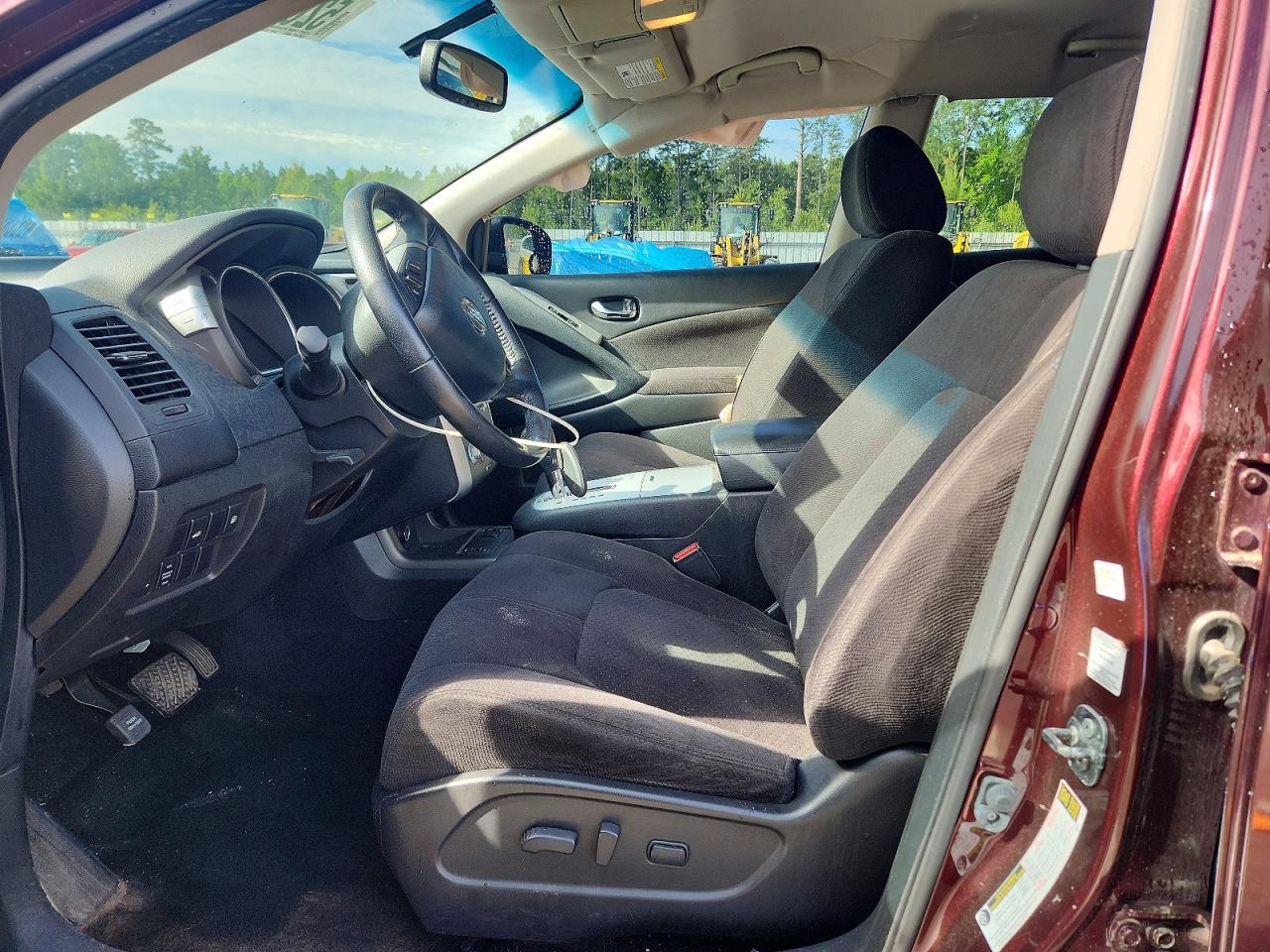 Nissan Murano S