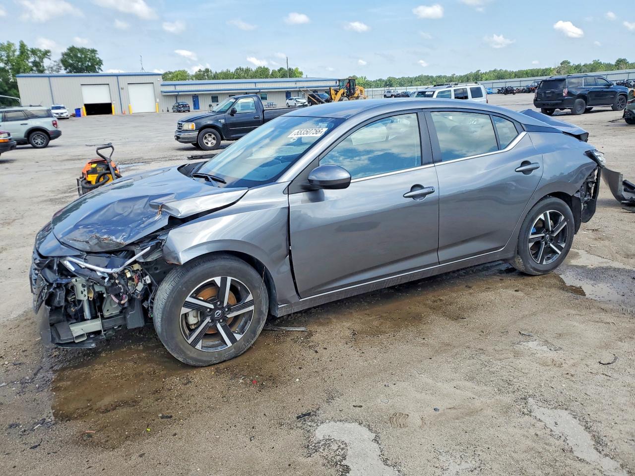 Salvage Nissan Sentra Image
