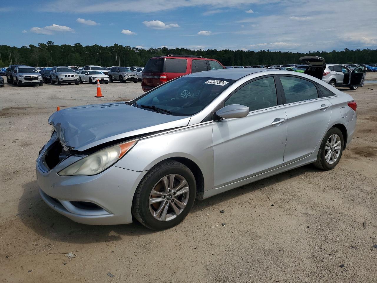 Salvage Hyundai SONATA Image