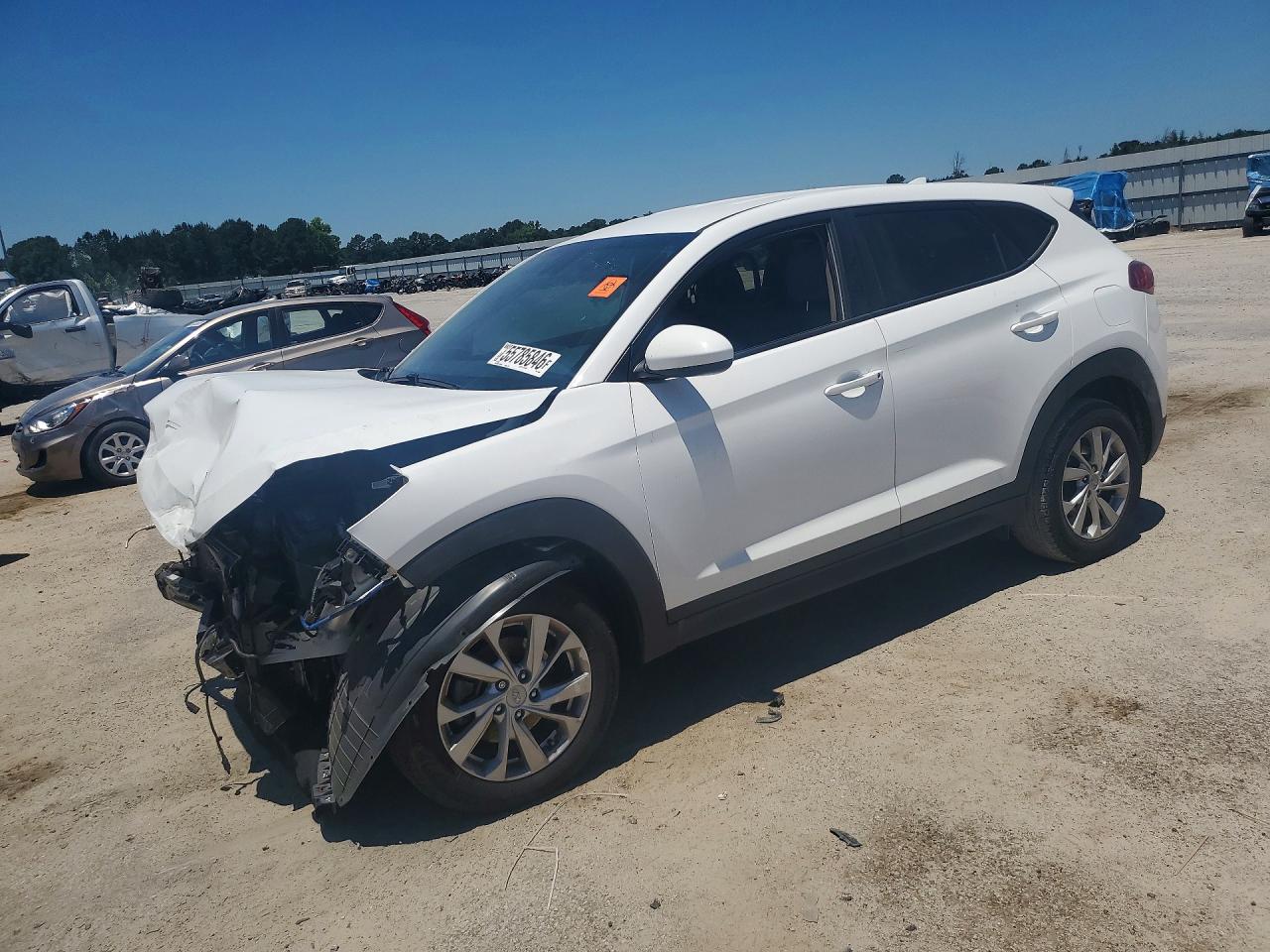 Salvage Hyundai TUCSON Image