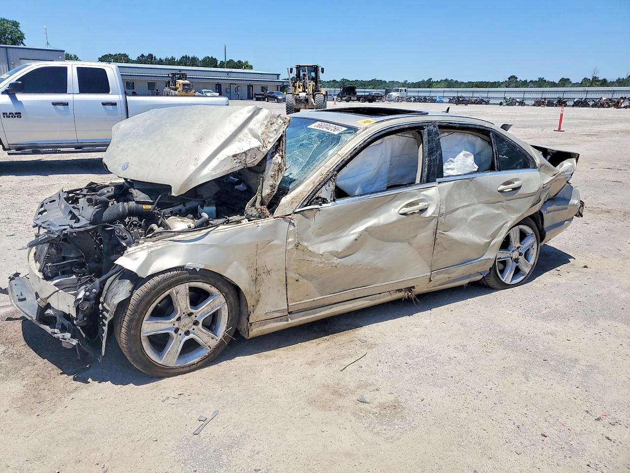 Salvage Mercedes-Benz C-Class Image