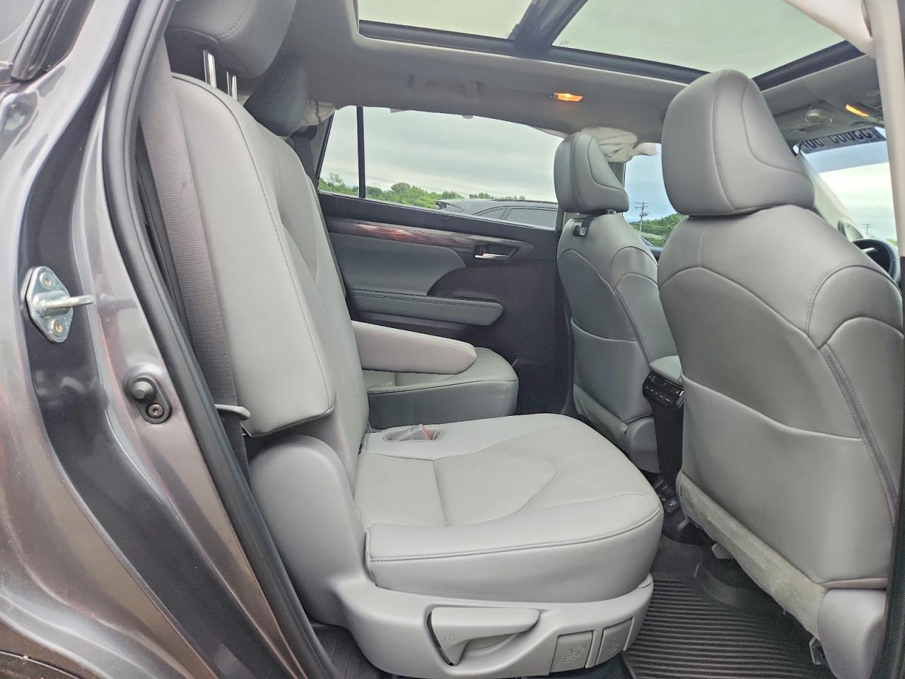Toyota Highlander Platinum