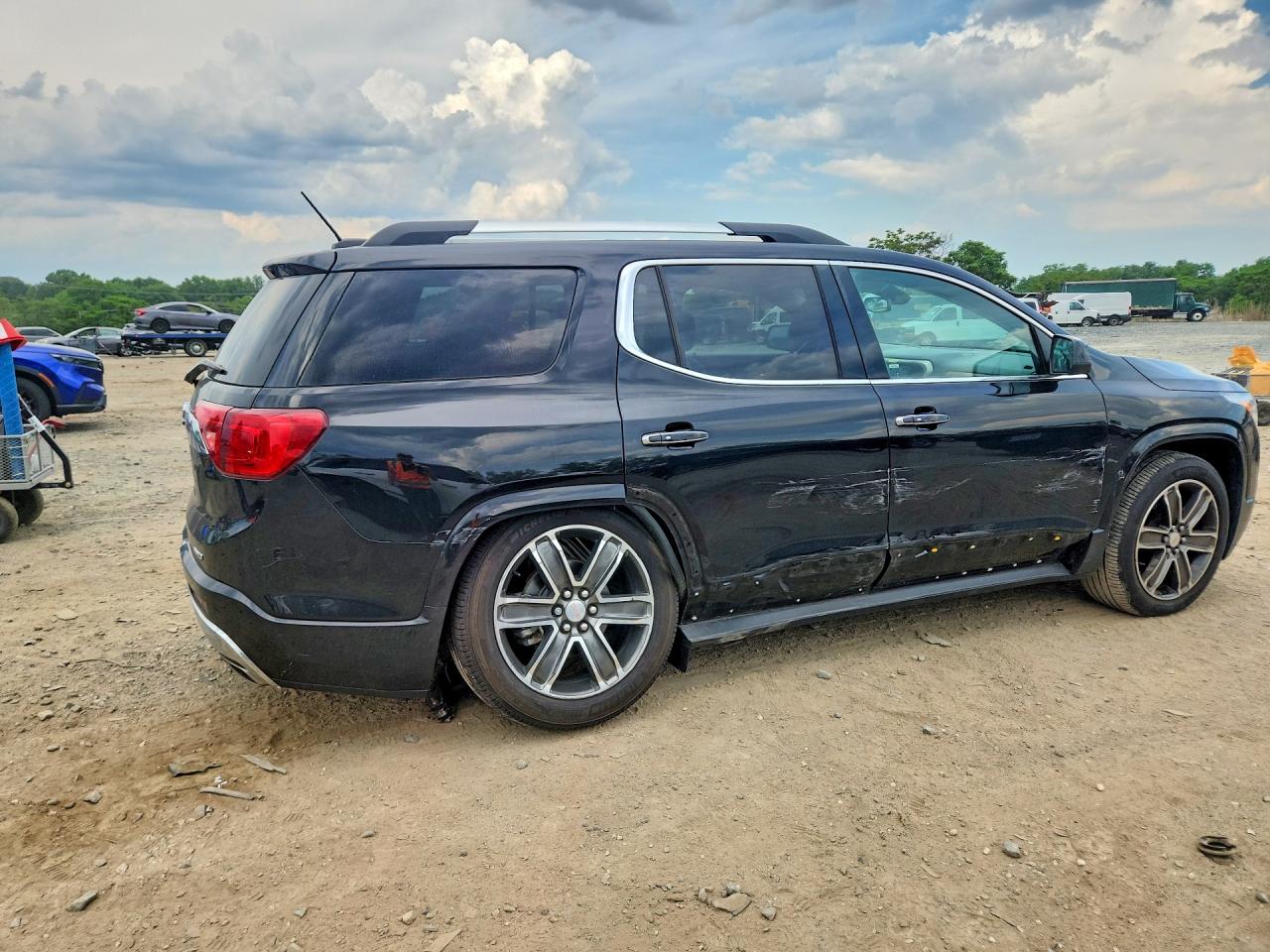 GMC Acadia Denali