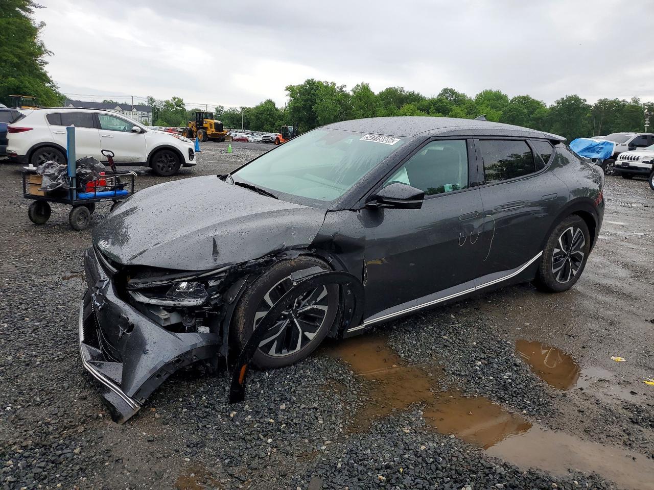 Salvage Kia EV6 Image