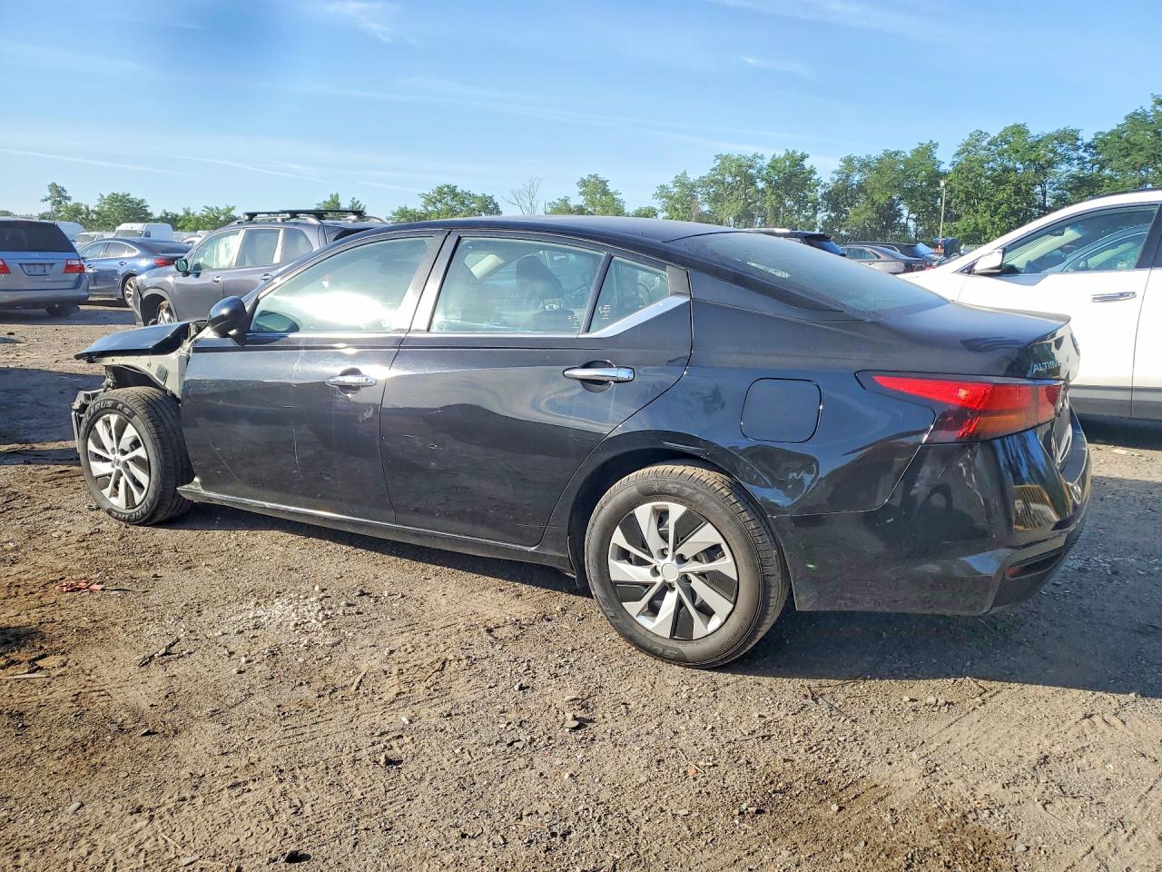 Nissan Altima S