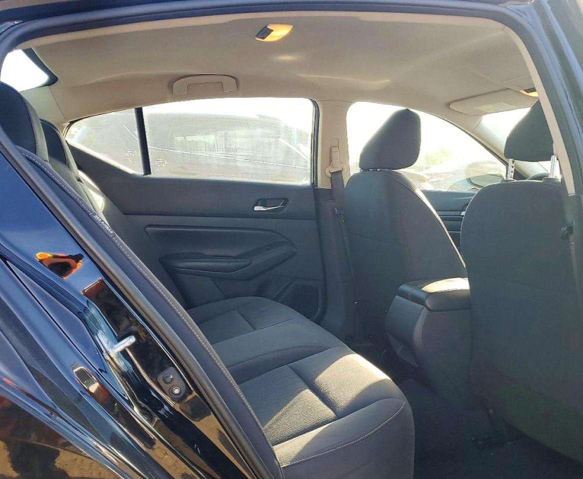 Nissan Altima S