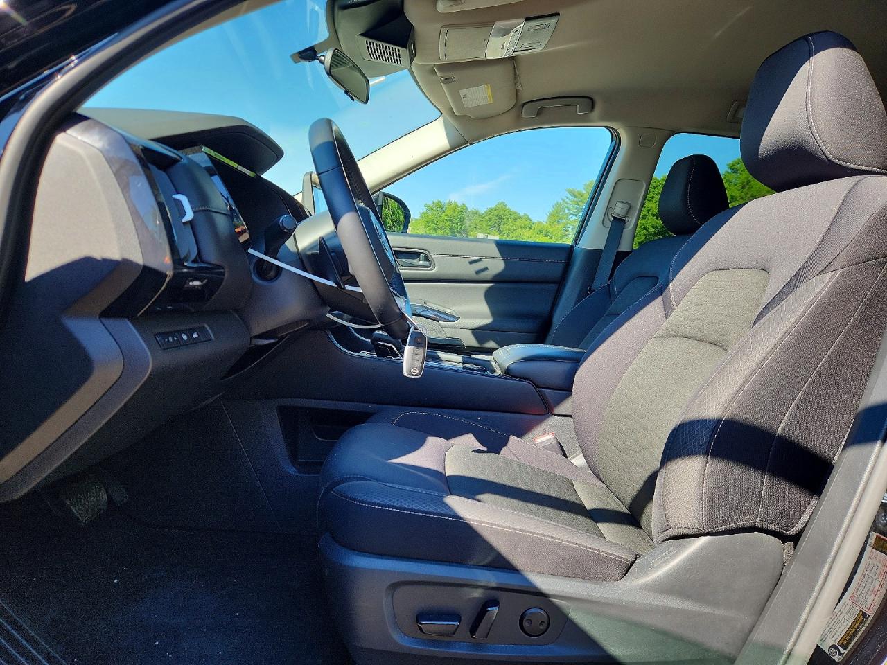 Nissan Pathfinder Sv
