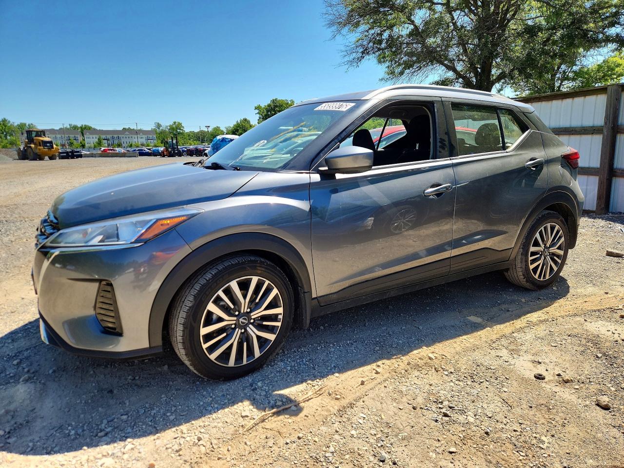 Salvage Nissan Kicks Image