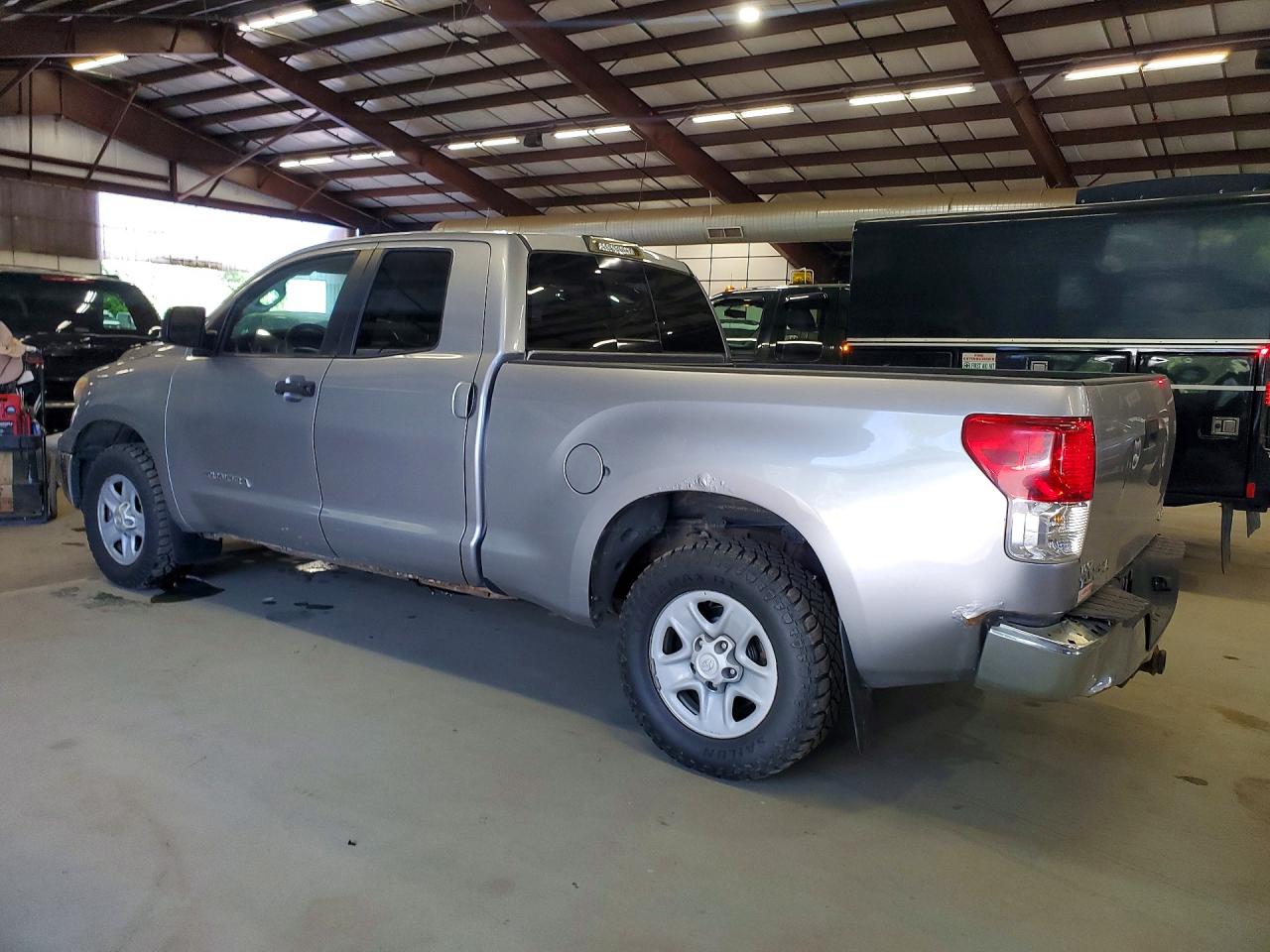 Toyota Tundra Double Cab Sr5