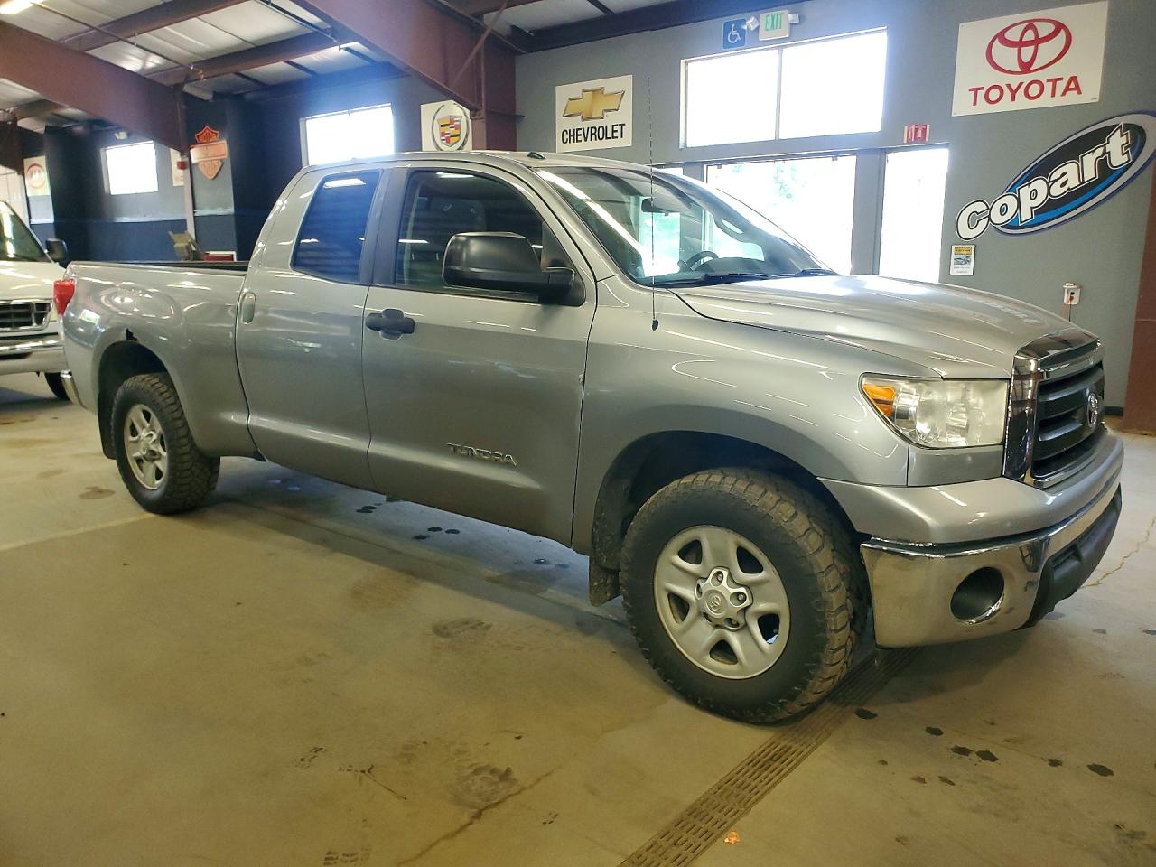 Toyota Tundra Double Cab Sr5