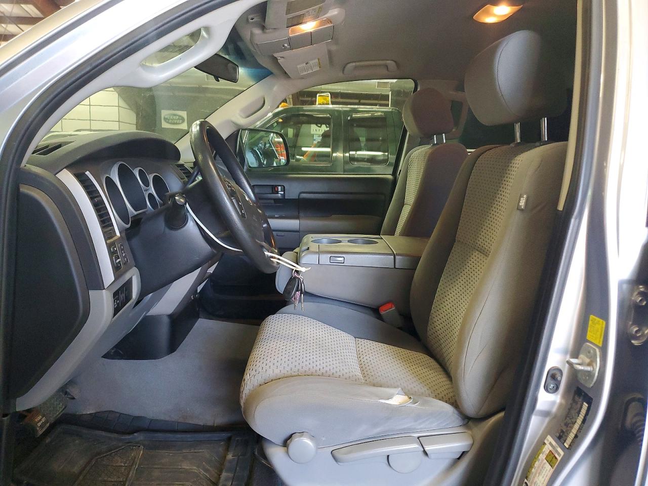 Toyota Tundra Double Cab Sr5