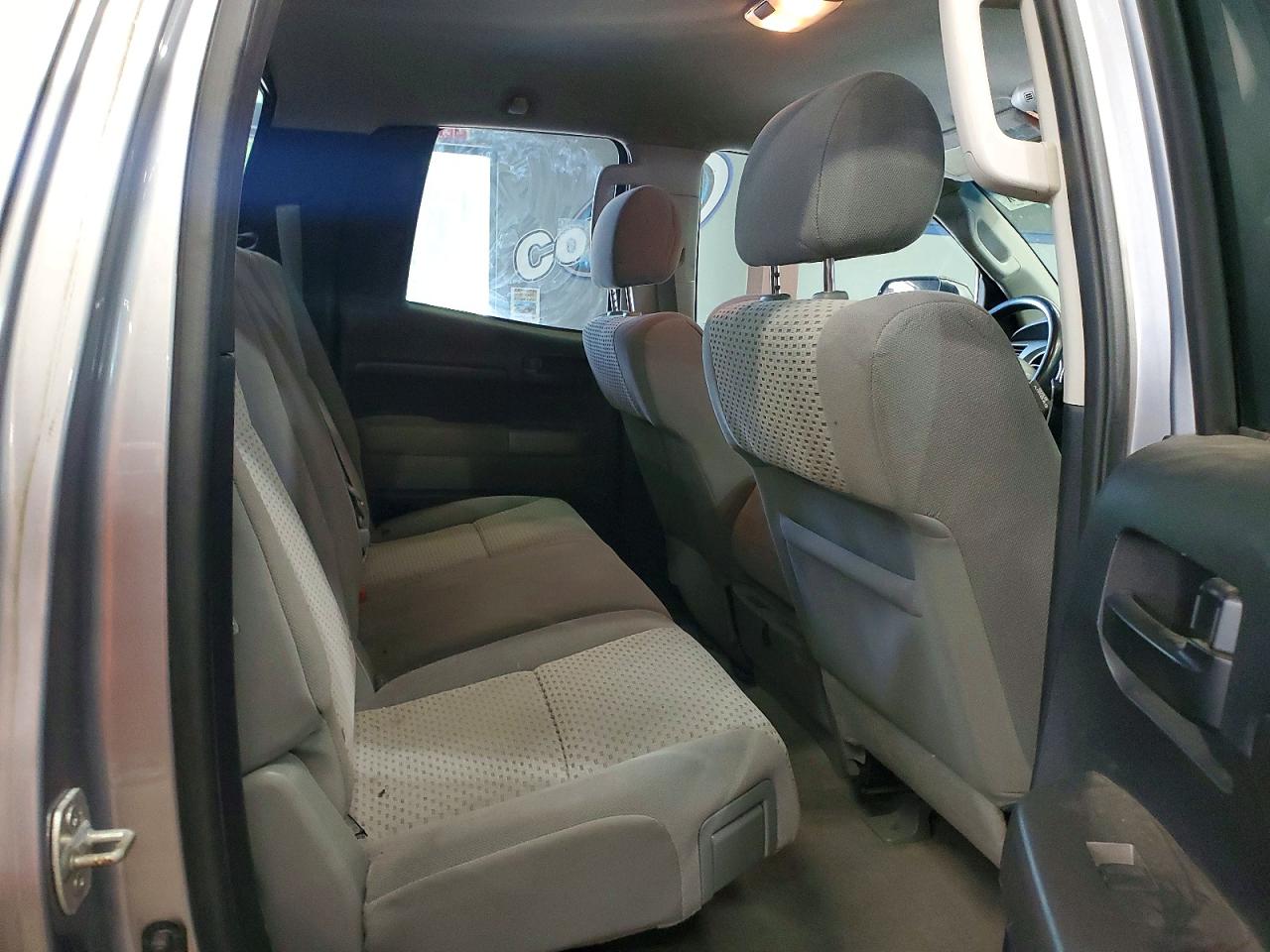 Toyota Tundra Double Cab Sr5