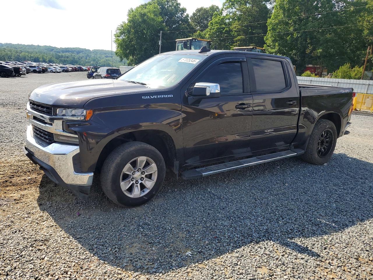 Salvage Chevrolet Silverado Image