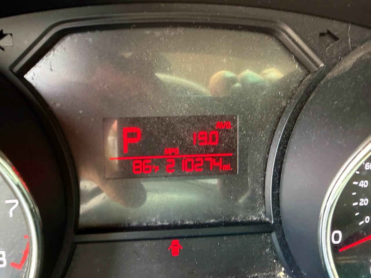 Kia Sedona L