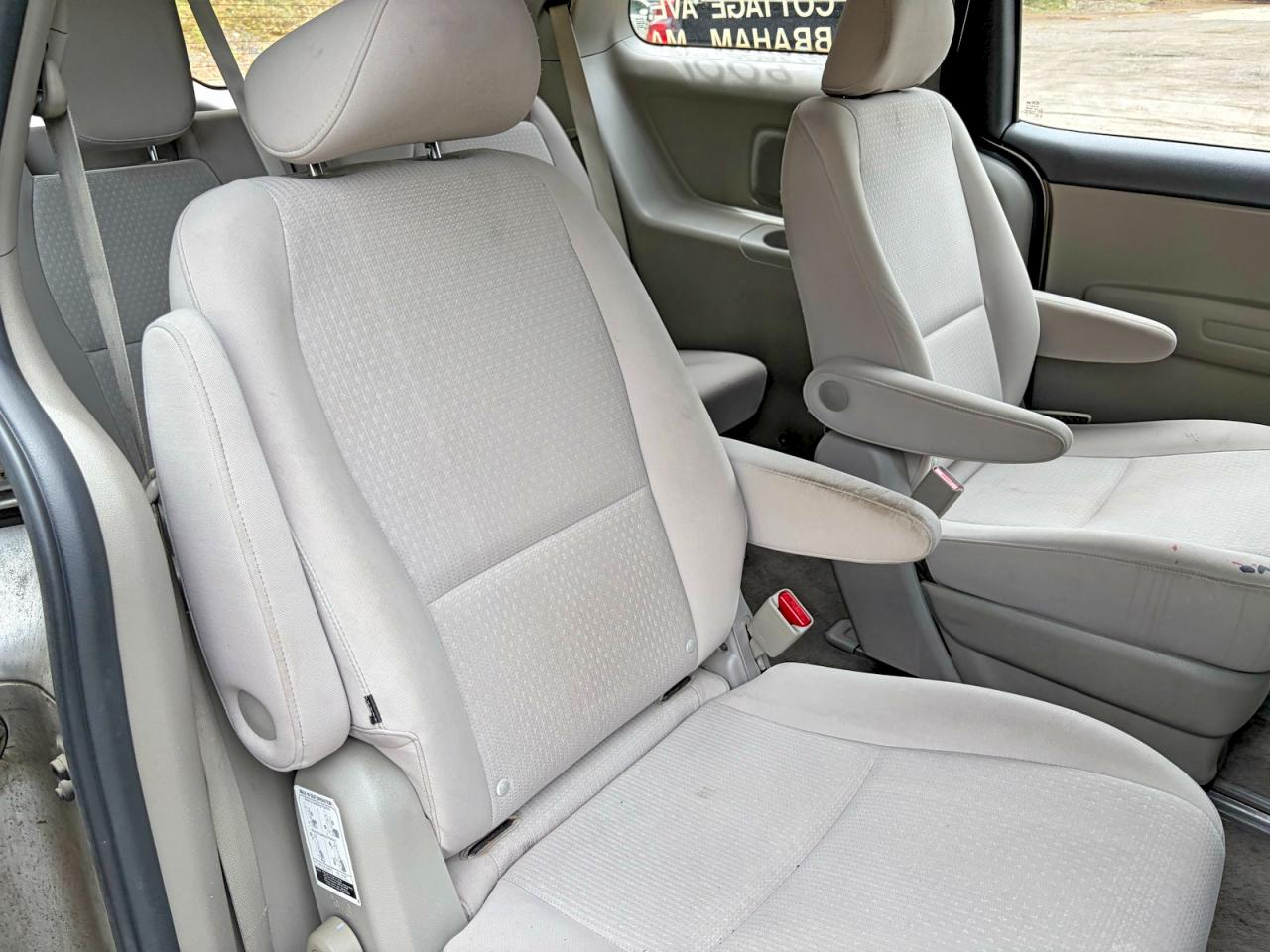 Kia Sedona L