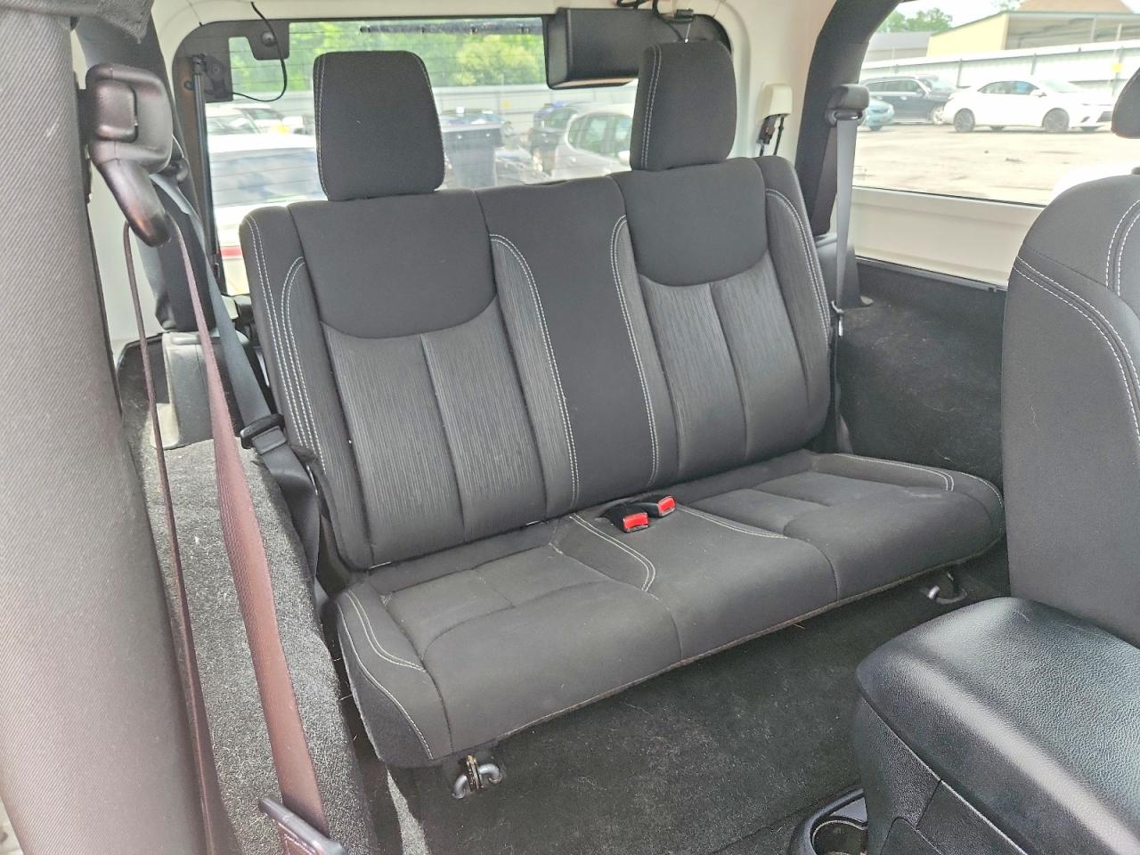 Jeep Wrangler Sahara