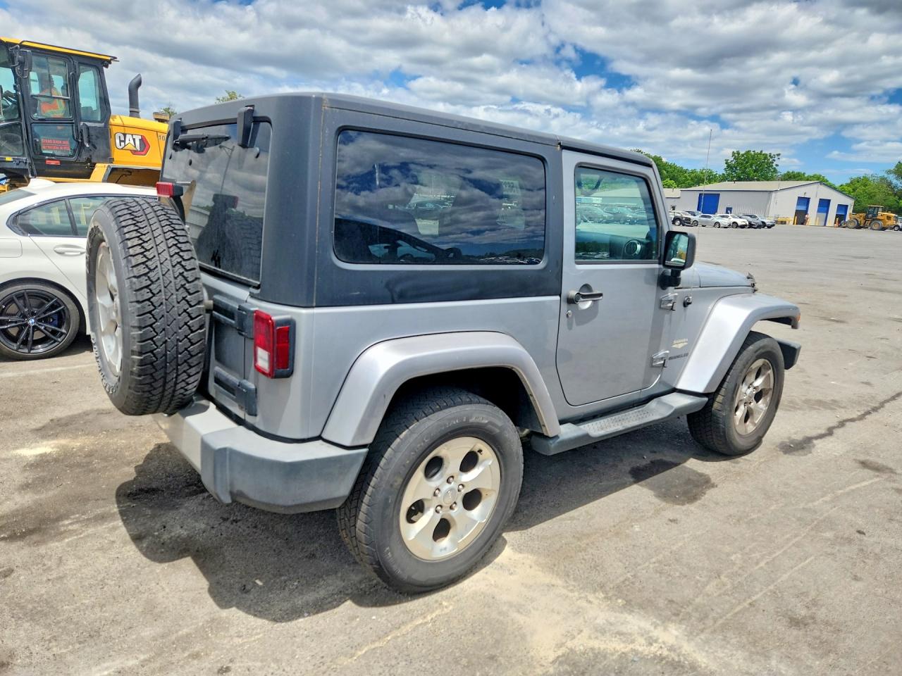 Jeep Wrangler Sahara