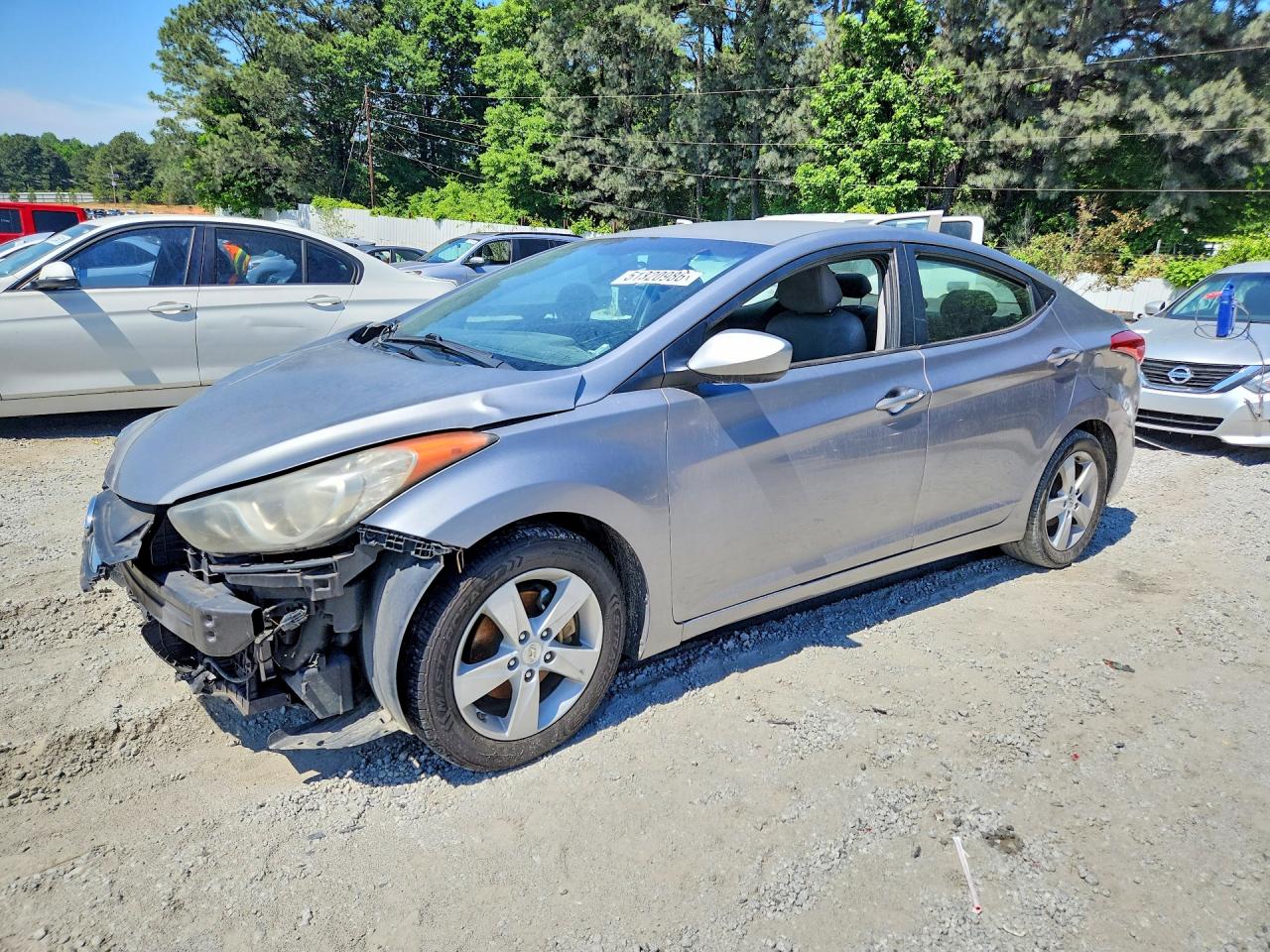 Salvage Hyundai ELANTRA Image