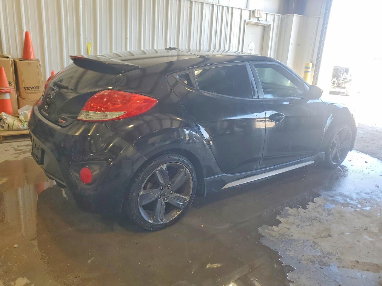 Hyundai VELOSTER Turbo